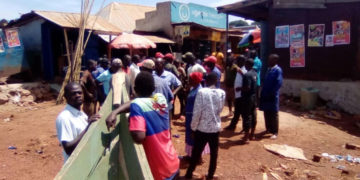 Residents at the Kiyindi landing site are mourning the death of their colleagues.