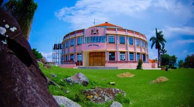 Fort Portal Tourism City is an epitome of beauty in western Uganda's Rwenzori Mountain Ranges, with a generally hospitable population (Batooro) Tooro Kingdom.